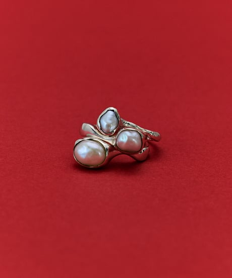 minamo ring with pearl