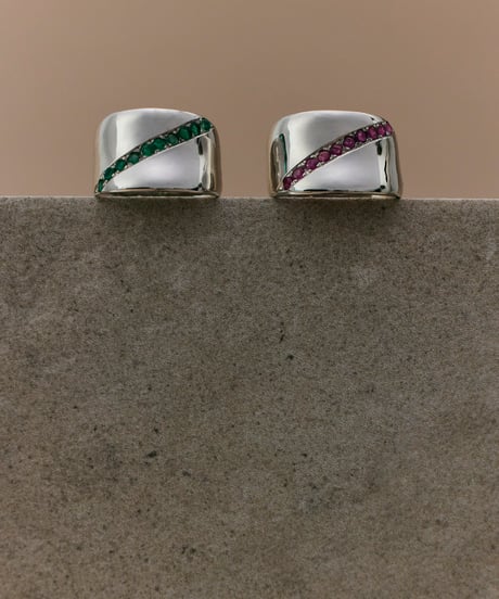 CANVAS ring with line gems