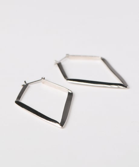 diamond shape hoops earrings