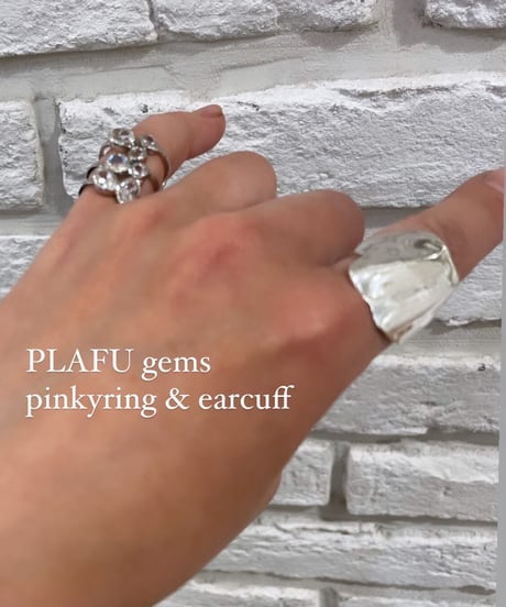 PLAFU7 gems earcuff &pinky ring