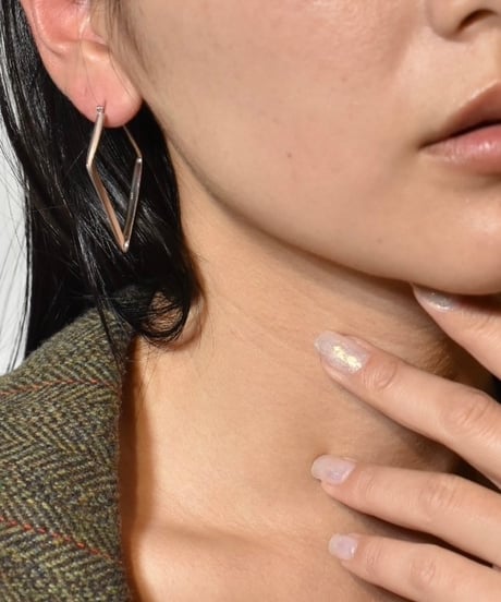 diamond shape hoops earrings