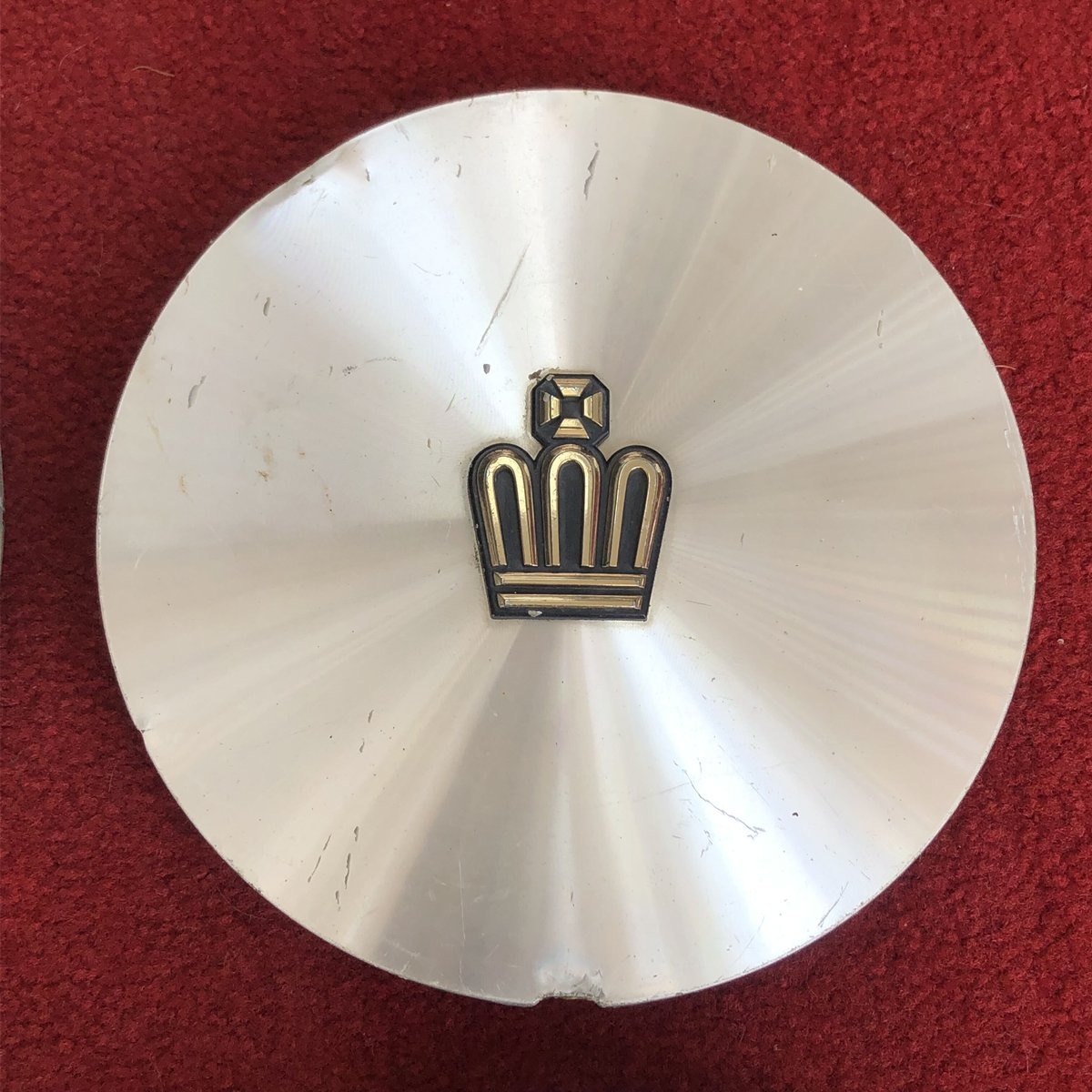 トヨタ純正　クロームメッキホイール　センターキャップセット 楽天市場】【トヨタ純正】 センターキャップ [王冠メッキ