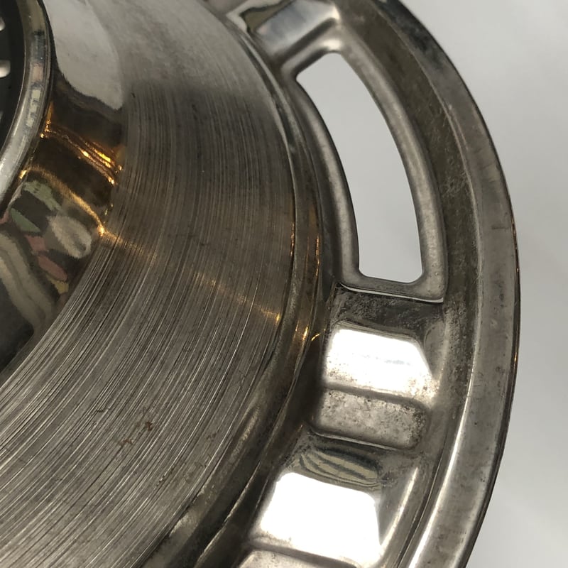 デッドストック 230 セドリック 14インチ ホイールキャップ 1枚 | EMPTYS