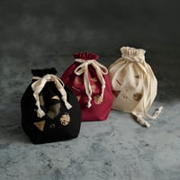 gift bag［m］white/black/red
