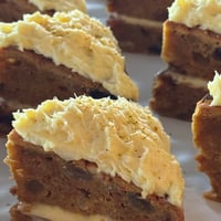 【月に一度の焼き菓子販売の日】柚子とスパイスのキャロットケーキ