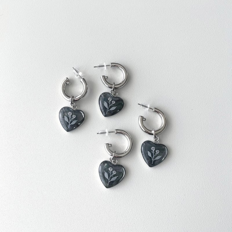 CHARMY チャーミー18KPG フラワーインハートビアス