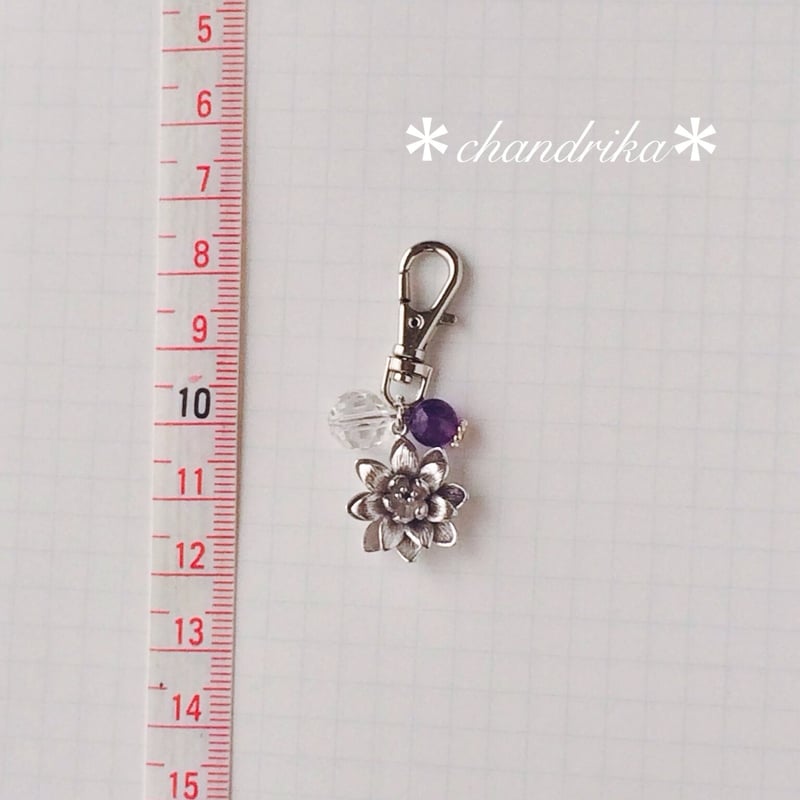 天使の力を信じる者へ 撫でるお守り天然石6〜6.5㎝ 一点もの 天使の力