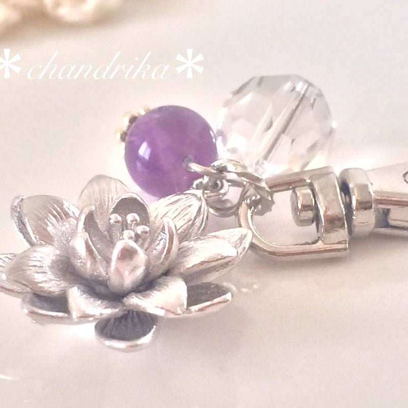 天使の力を信じる者へ　撫でるお守り天然石6〜6.5㎝　一点もの 天使の力を信じる者へ 撫でるお守り天然石6〜6.5㎝ 一点もの