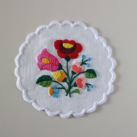 カロチャ刺繍キット　ドイリー