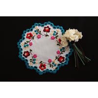 シオーアガールド刺繍のドイリー（大）キット
