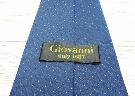 【キラキラ入りのフォーマル・二次会ネクタイ】GIOVANNI（ライフテースト扱い）シャドーストライプネクタイ ブルーネイビー青紺　15000118
