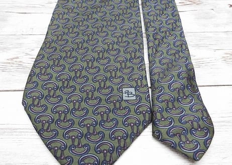 【気品を感じるヨーロピアンネクタイ】イタリア製 PIERRE BALMAIN PARIS ピエールバルマン 鎖くさり　総柄ネクタイ　グリーン緑　15000095