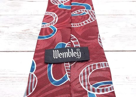 【透かし柄の凝ったデザインが◎】インポート物 Wembley社 ヴィンテージ象形　総柄ネクタイ｜ワインレッド USED古着   13000127