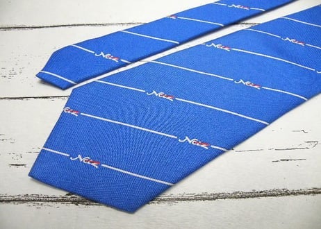 激レア【企業物】ネッツトヨタ（トヨタ自動車）　Ｎｅｔｚロゴ入り　ブルー系ネクタイ｜シルク100％｜青×赤×白｜USED