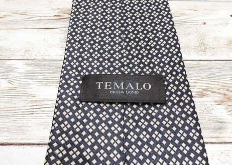 ◎ブラックスーツとの相性◎　日本製　TEMALO　総柄　ネクタイ｜ブラック・シャンパンゴールド系｜シルク100%｜USED