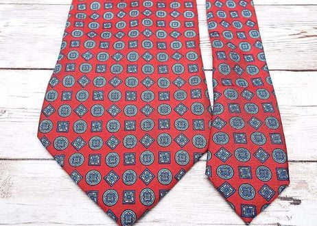 ◎イタリア製のタイラック】THE TIE RACK（タイラック）ウインザーコレクション　小紋　総柄ネクタイ｜レッド系｜シルク100％｜USED