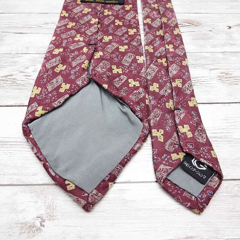 幾何学模様のオールドネクタイ】Dayton（インタージェンマ）総柄