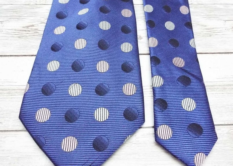可愛いドット柄】オックスフォード広島屋扱い 総柄ネクタイ ブルー青