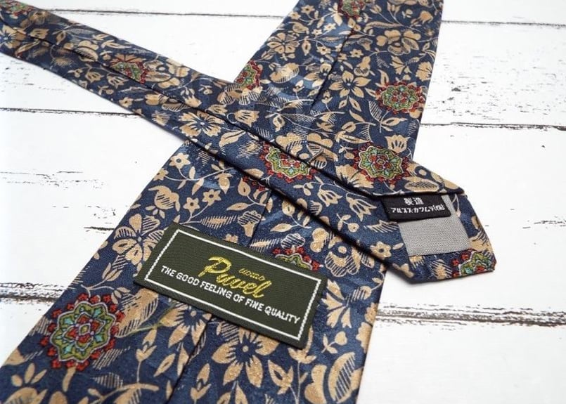 美品 アルテア ネクタイ シルク レーヨン ボタニカル柄 花柄 青 黒 イタリア 大剣幅8cm イタリア生地 日本製 ペイズリー柄ウール混ネクタイ