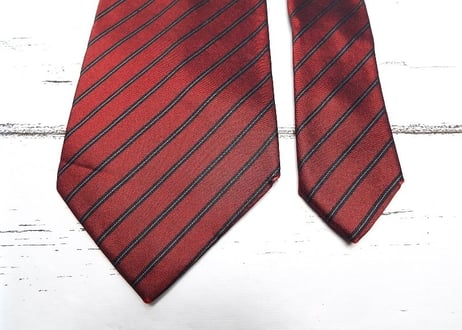 昭和レトロ【ARMOUR（田中栄光堂）】ベーシックなストライプ柄ネクタイ【USED】シルク100％｜えんじ系｜743766402072