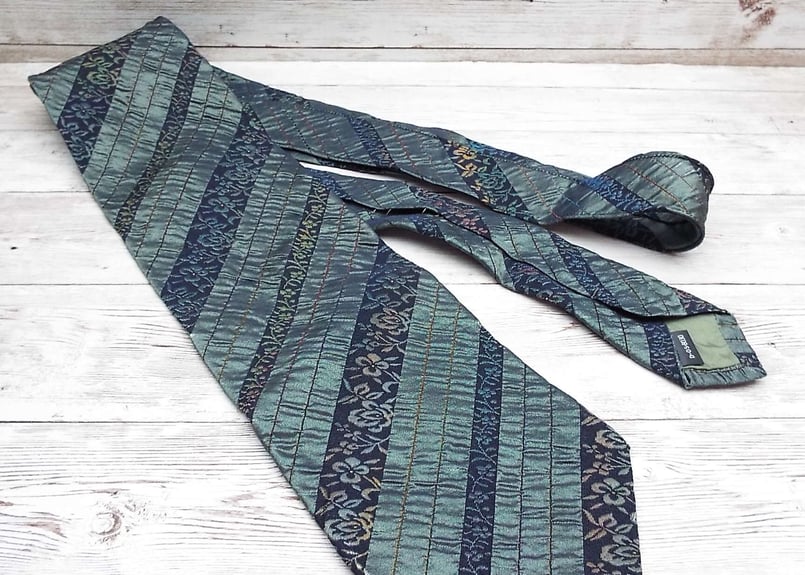 90年代ブランドのオールドスタイル】朝倉商事 シュリンク フラワー柄