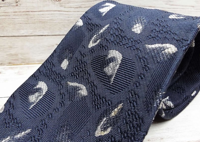 幾何学模様の素敵ネクタイ｜WAKO 銀座和光 ジャガード織り 総柄