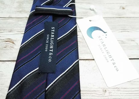 細身スタイルにおすすめ【未使用】STARLiGHT&co.（スターライト）ネイビーブルー＆ブラック　ストライプネクタイ｜ 青×黒｜シルク100％｜743766403553 682222774796