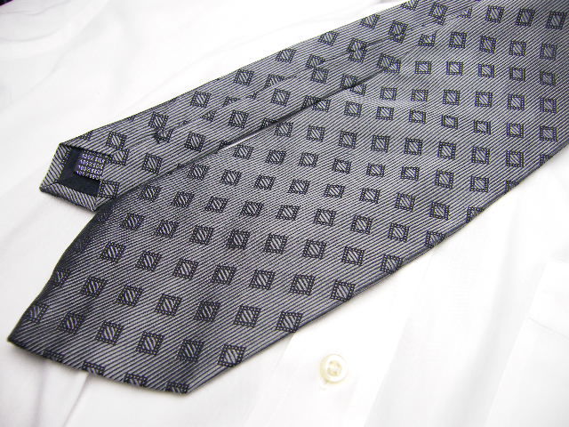 Cade Francia】イタリア製 スクエア柄ネクタイ シルク100％【グレー