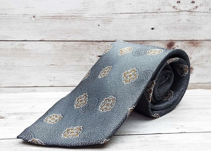 落ち着いた紳士のグレーネクタイ】日本製 CREFELD CREATION扱い 古典