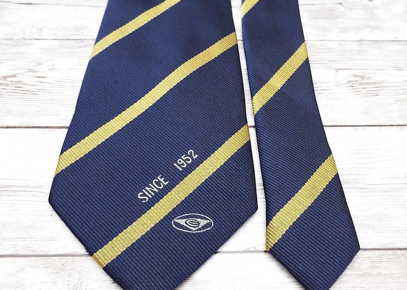 非売品・企業物】創業1952年 企業ロゴ入り レジメンタルネクタイ
