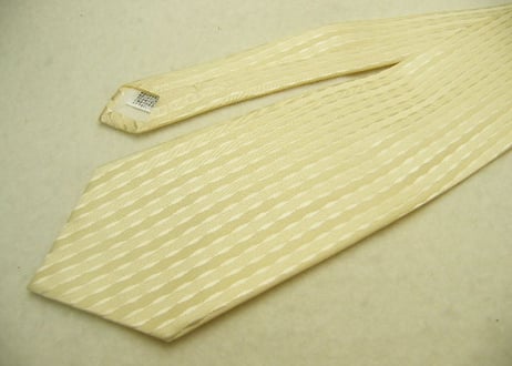 【FORMAL（晴画堂）】素敵な柄入り　クリーム系フォーマルネクタイ【冠婚葬祭系】【USED】1600625-009
