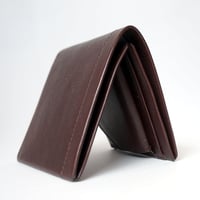 コンパクト二折財布