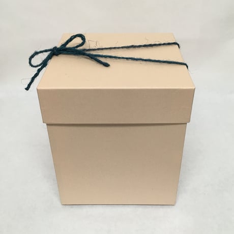 《花と漆器と色》ありがとう