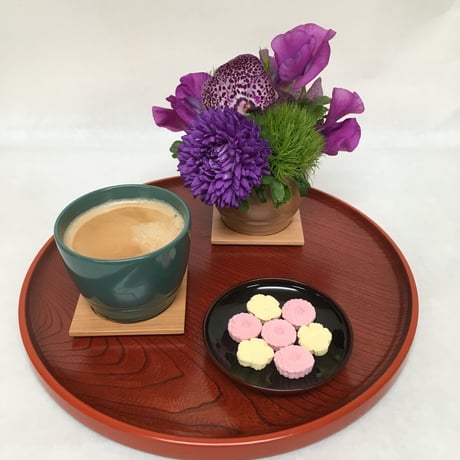《花と漆器と色》ありがとう