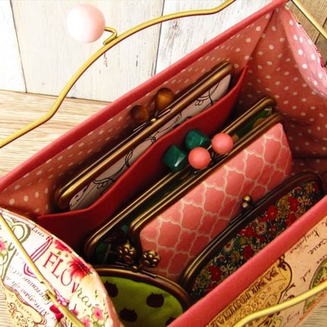 在庫調整で今だけ50％引き！【KT-2053】ベンリーがま口式シンプルバッグの型紙＆レシピ【28cm用】