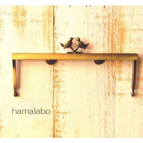 【HA-1543】19cm浮き足口金/小鳥のピースケ(アンティークゴールド)