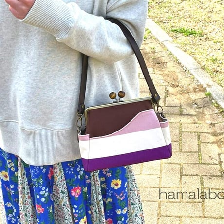 【HA-1223】18cm/角型(ちょっと大きな木玉/抹茶色と紫色のミックス)・カン付き