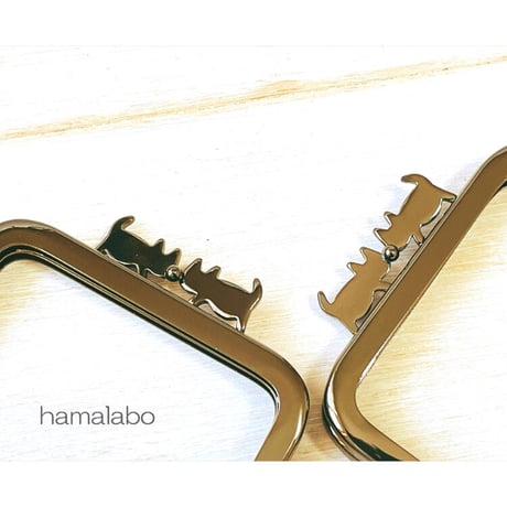 【HA-2038】ぽっちゃりネコ太の口金 7.5cm角型/足長タイプ (ブラック)