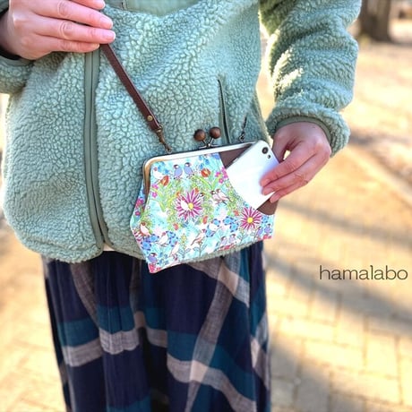 【HA-1375】18cm/角型(スマイル君ゴールド×ゴールド)・カン付き