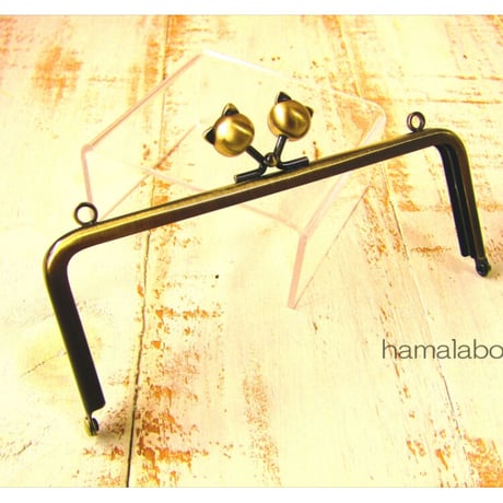 【HA-2169】15cm/角型(ネコ玉×アンティークゴールド)・カン付き