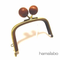【HA-1455】9.9cm/くし型の口金(ちょっと大きい茶色の木玉×アンティークゴールド)
