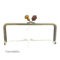 廃盤大特価セール！【HA-2327】18cm角型口金/薄茶色の細キノコ×茶色のどんぐり/アンティークゴールド