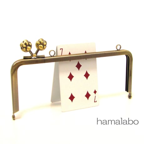 (販売休止)【HA-1110】<横ひねり>18cm/角型(肉球/アンティークゴールド)・カン付き