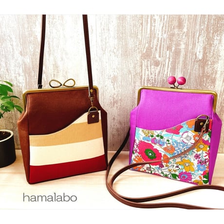 (販売休止)【HA-1110】<横ひねり>18cm/角型(肉球/アンティークゴールド)・カン付き