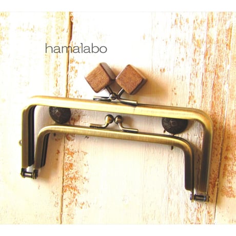 【HA-1762】親子口金 12cm(茶色の木キューブ×アンティークゴールド)