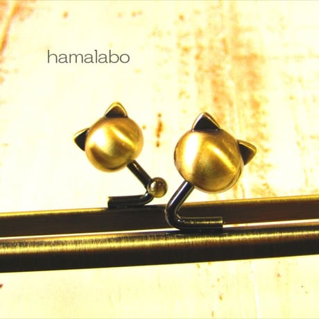 【HA-2169】15cm/角型(ネコ玉×アンティークゴールド)・カン付き