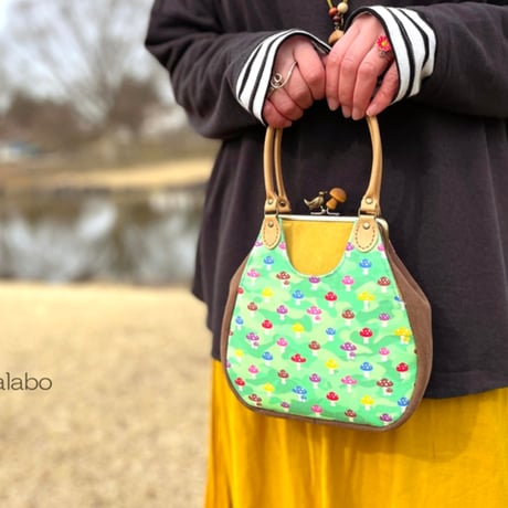 【HA-2226】12cm角型口金/小鳥のピースケ/アンティークゴールド