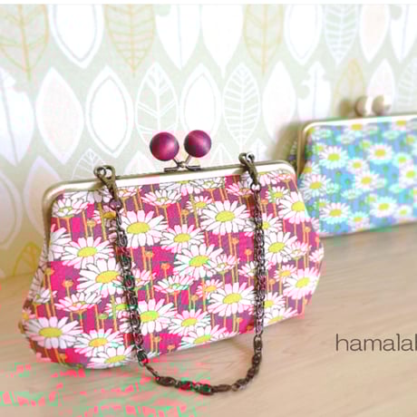 (販売休止)【HA-1110】<横ひねり>18cm/角型(肉球/アンティークゴールド)・カン付き