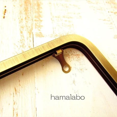 【HA-1832】27cm角型 兼用カン口金(大きな茶色の木キューブ×アンティークゴールド)＋(プラス)