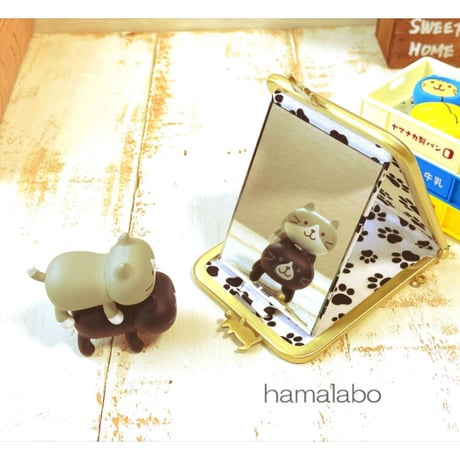 【HA-2038】ぽっちゃりネコ太の口金 7.5cm角型/足長タイプ (ブラック)